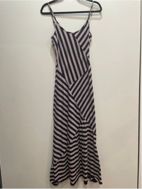 Monteau Dresses & Skirts - Monteau Navy Striped Bias Cut Maxi Dress M Nautical Ballet Preppy Coastal
